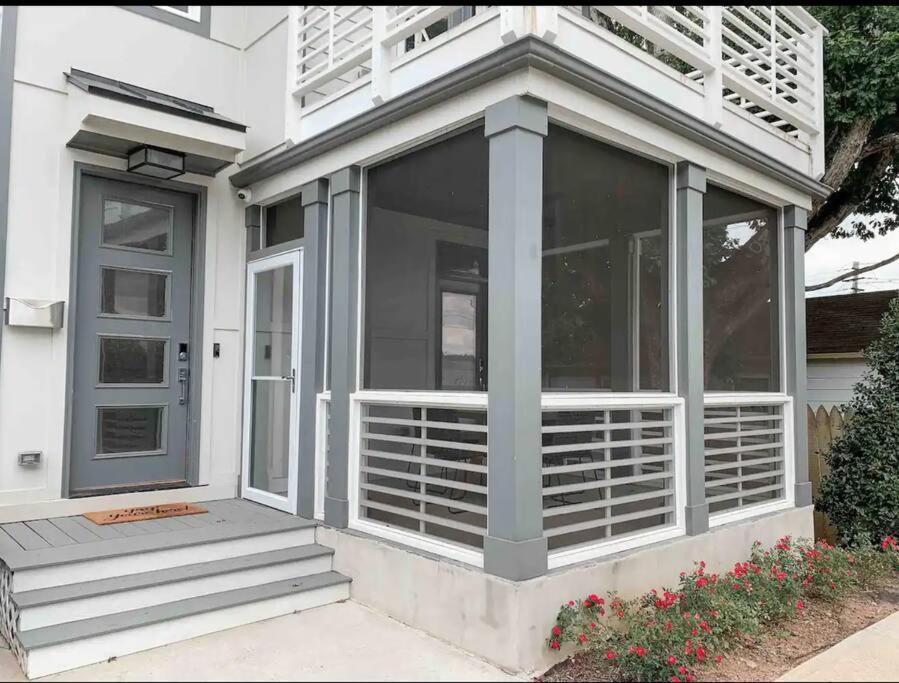View- Near Downtown, Capital, Nc State * Raleigh